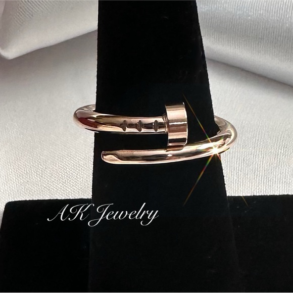 đLUXURY ROSE GOLD Ring Nail Style, GOLD Plated, Plain Screw - Picture 1 of 4